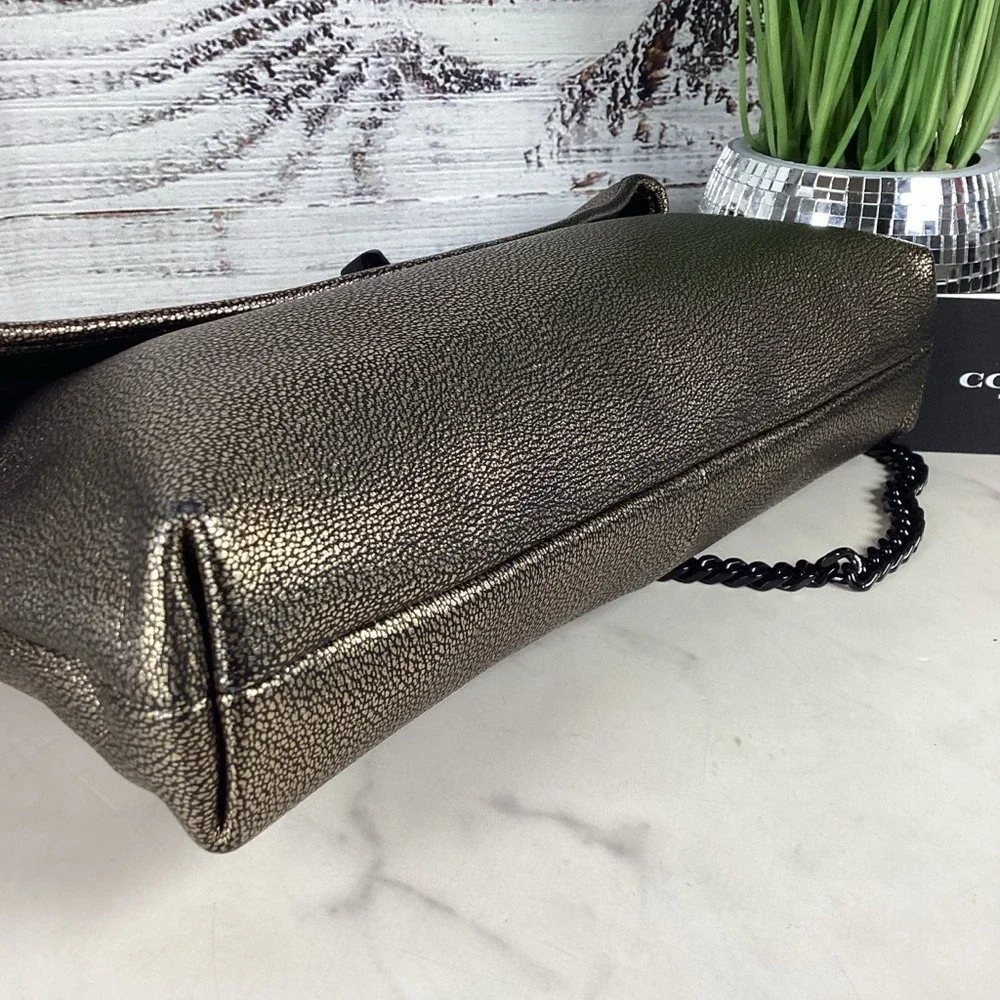Coach Metallic Gold crossbody Shoulder Bag Clutch Signature Turnlock Chain Purse